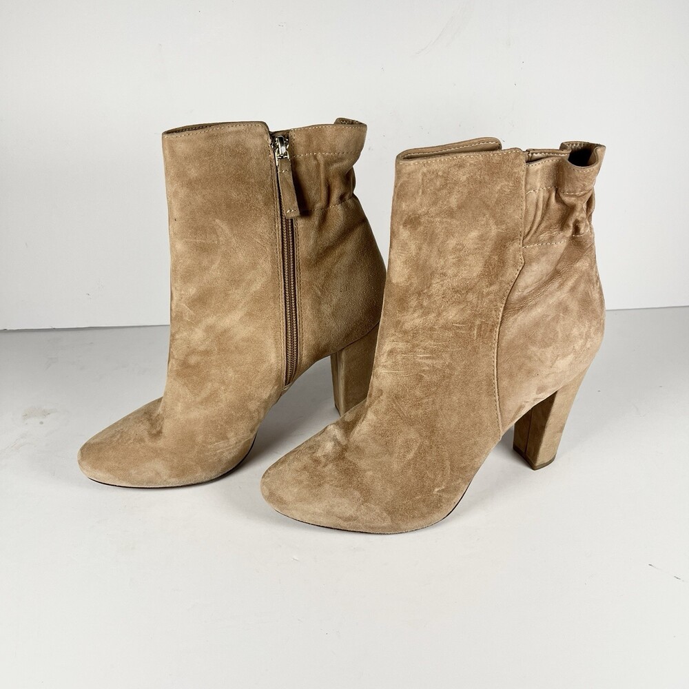 White House Black Market Women’s Ankle Booties 8 Block Heel Neutral Beige Suede